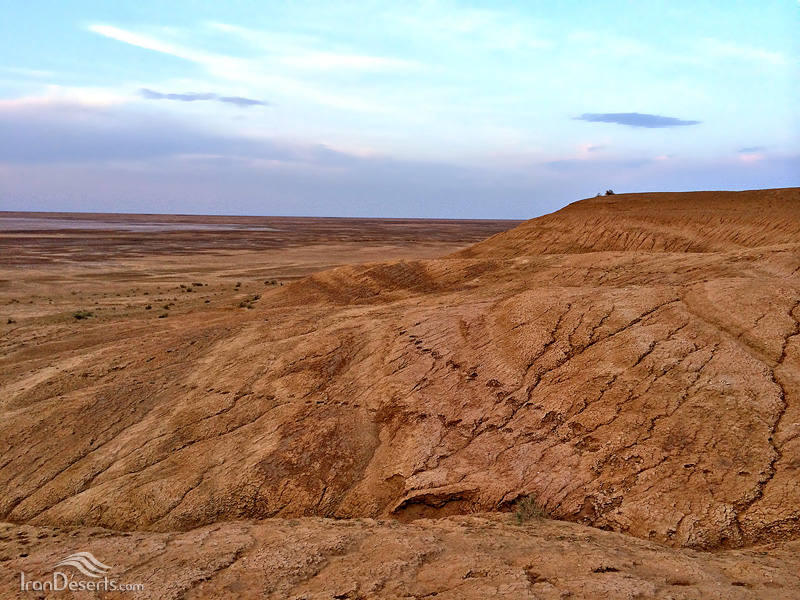 http://www.irandeserts.com/file/imageSection/F1/7dd01586-0c16-4e4c-b9e1-6e40f704209c.jpg