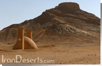 آب انبار در نزدیکی دخمه زرتشتیان - یزد