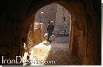 نایین