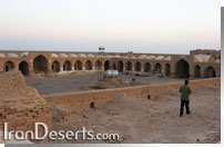 کاروانسرای دیر گچین