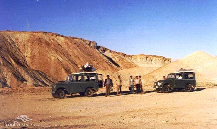 بیابان پر حسینو