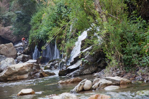 آبشار هفت چشمه، جاده چالوس