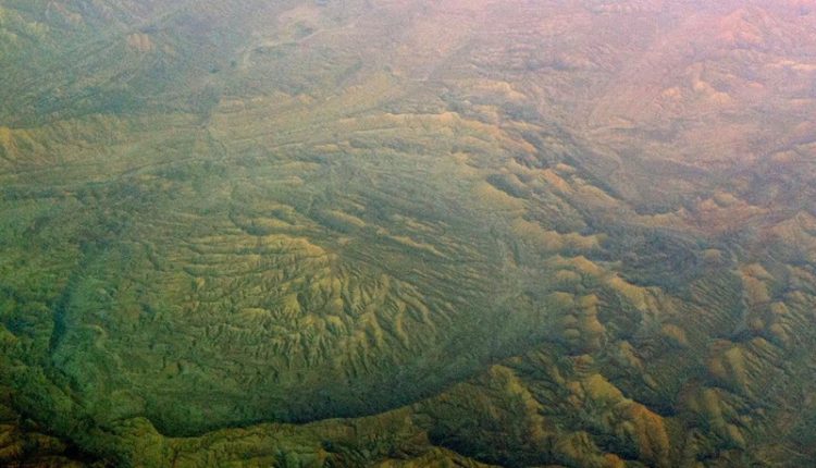 گنبد نمکی جهانی، فیروزآباد