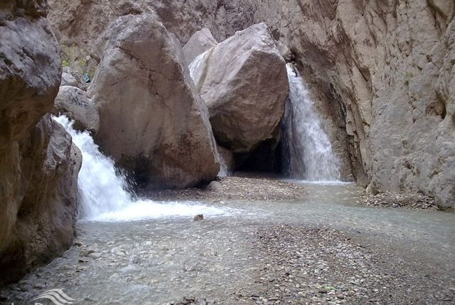 آبشار روزیه، چاشم