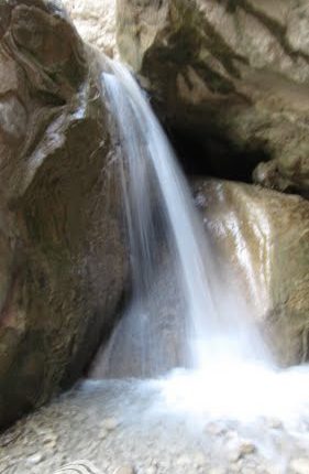 تنگ روزیه، چاشم