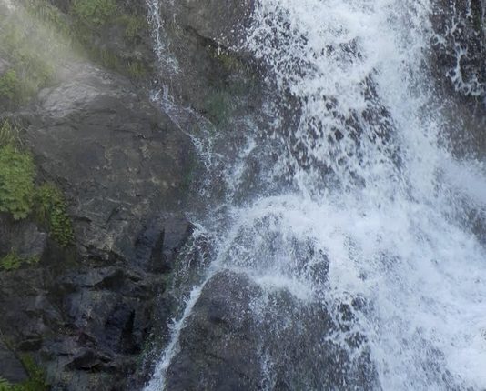 آبشار پریشان، سنقر