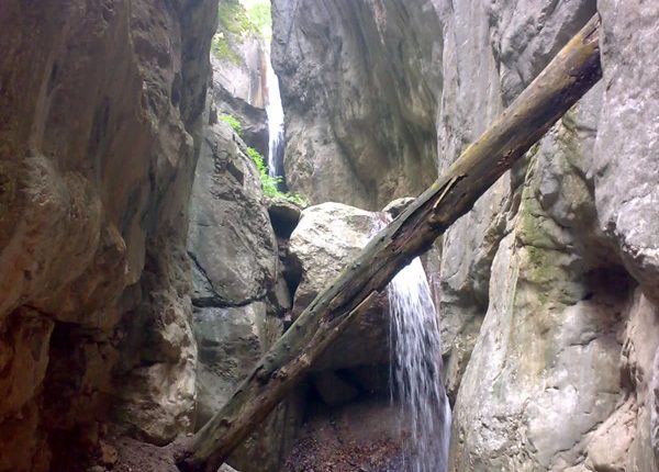 آبشارهای دره تل انبار، گرگان