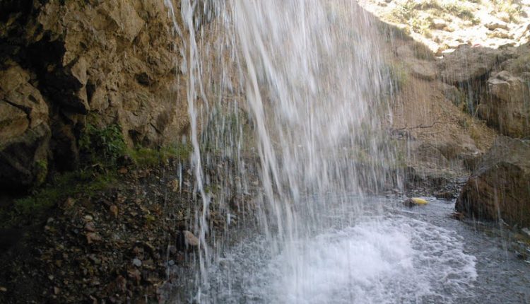آبشار آینه ورزان، دماوند