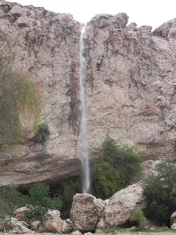 آبشار دوساری، جیرفت - کویرها و بیابان‌های ایران