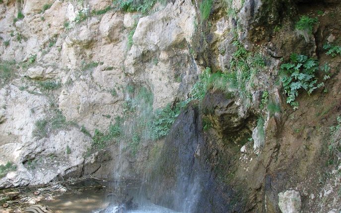 آبشار چناقچی، زرندیه