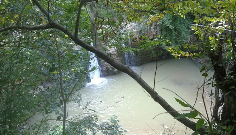 آبشار درازکش، بابل