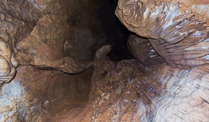 چاه غار بگلیجه، همدان